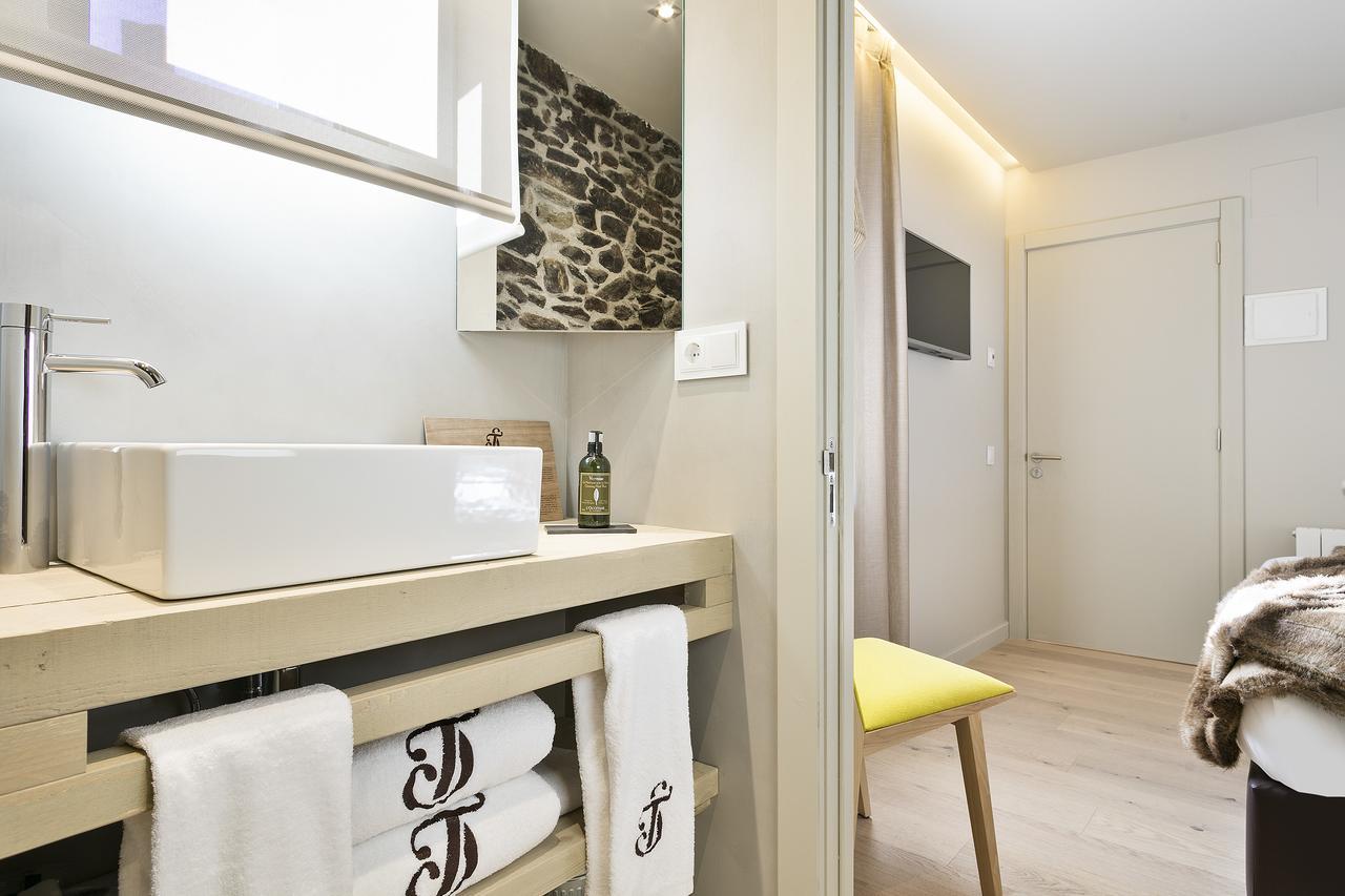 Set Terres - La Villa De Llivia - Adults Only Экстерьер фото